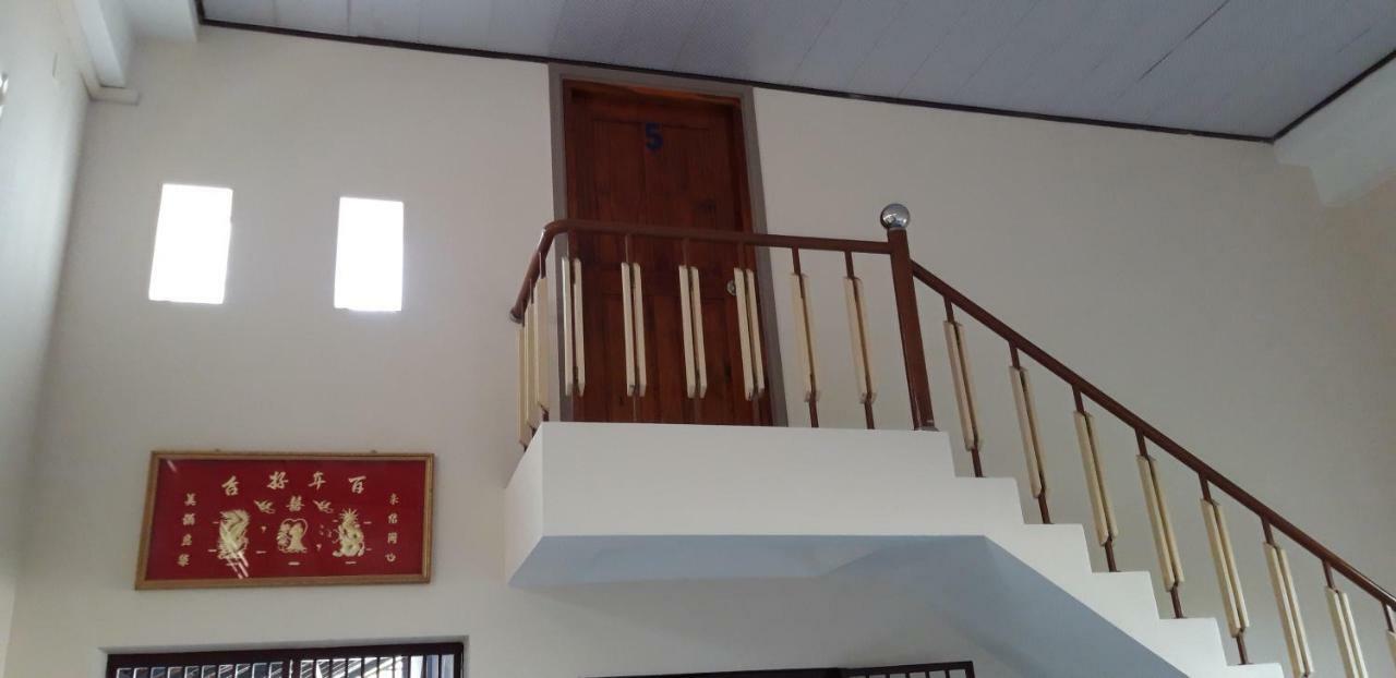 Lucky 190 Guest House Chau Doc Bagian luar foto