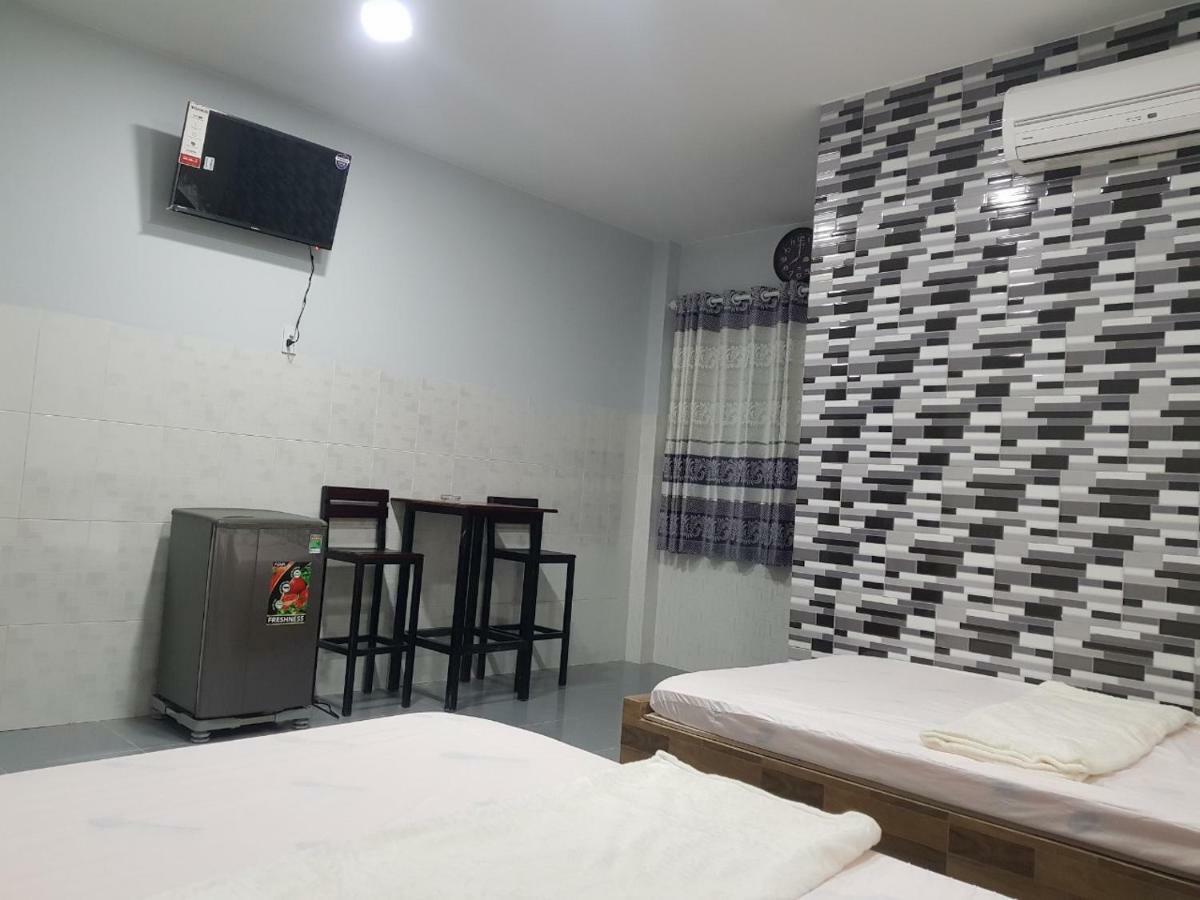 Lucky 190 Guest House Chau Doc Bagian luar foto
