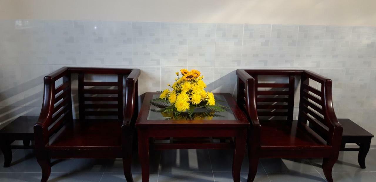 Lucky 190 Guest House Chau Doc Bagian luar foto
