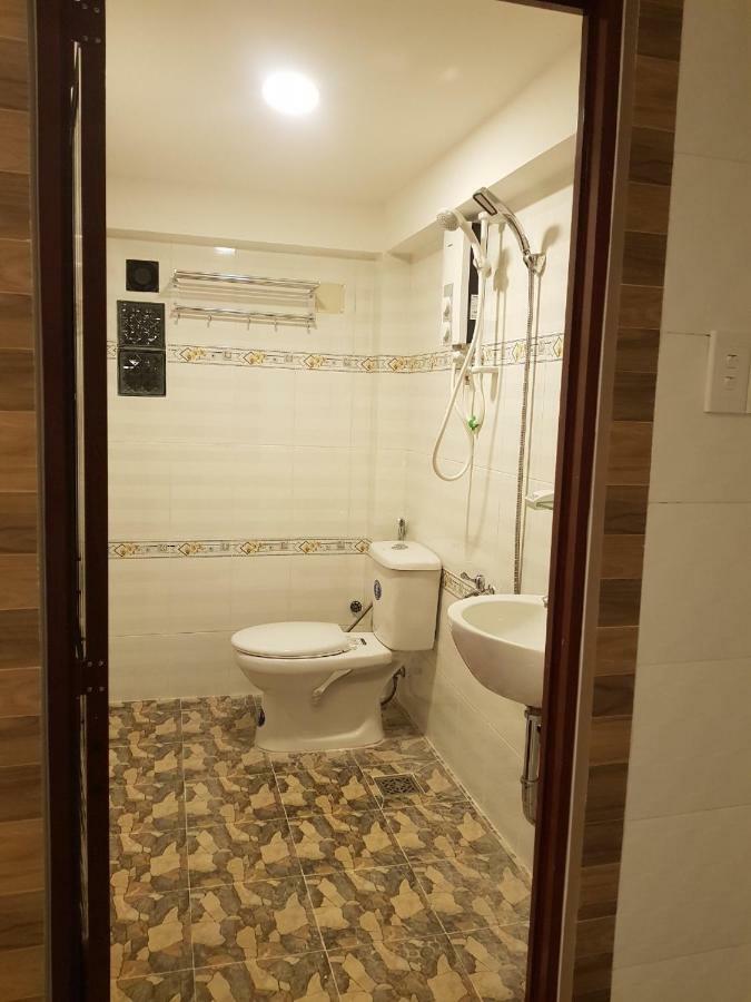 Lucky 190 Guest House Chau Doc Bagian luar foto