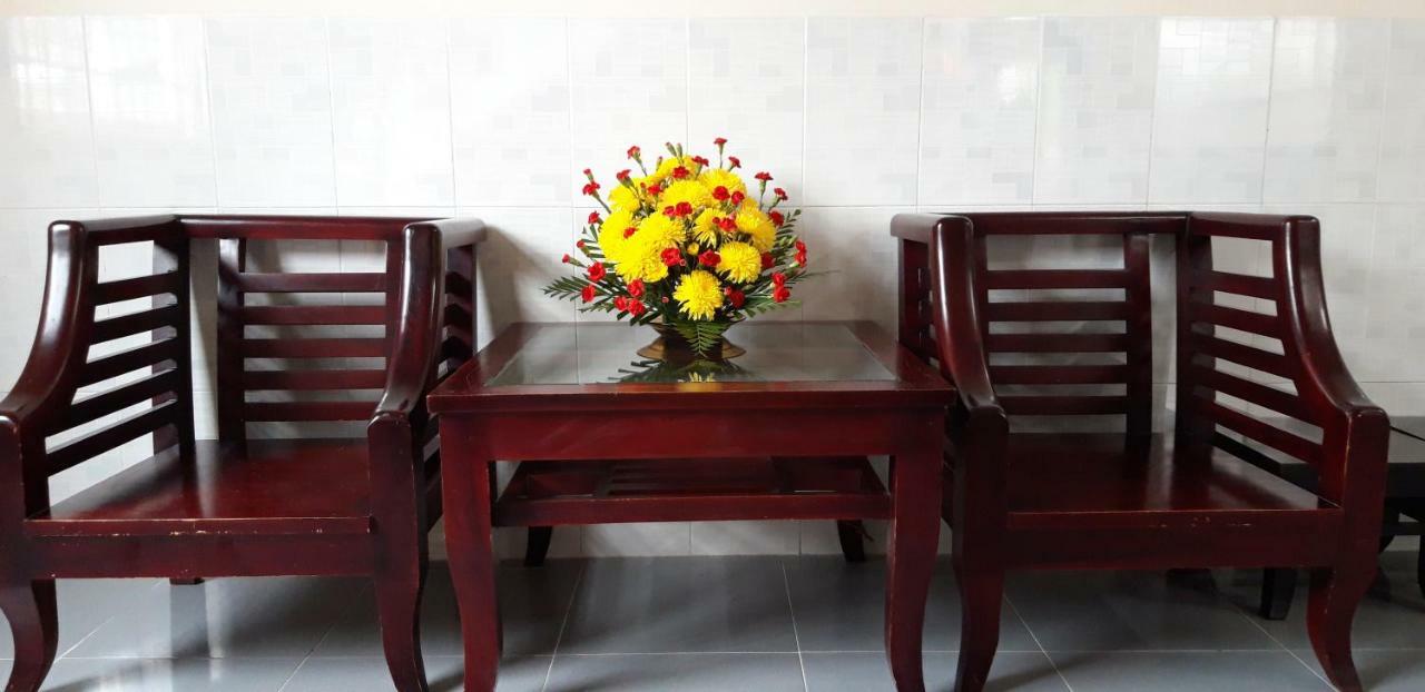 Lucky 190 Guest House Chau Doc Bagian luar foto